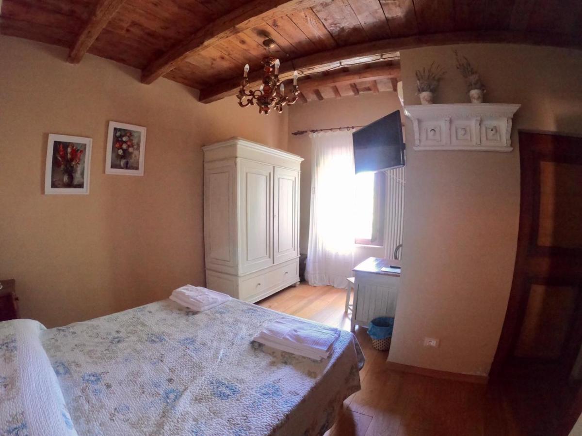モンテマルチャーノ Fontebella Bed & Breakfast エクステリア 写真