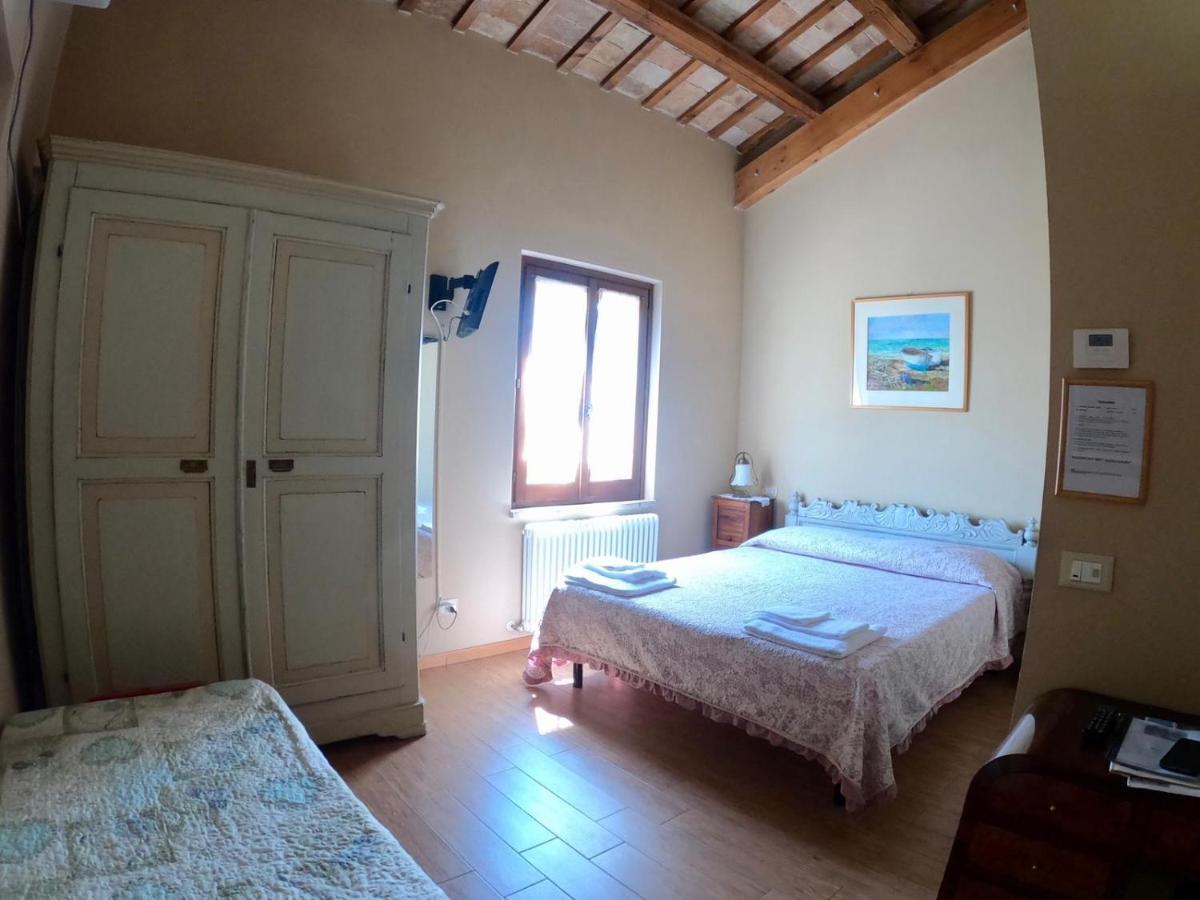 モンテマルチャーノ Fontebella Bed & Breakfast エクステリア 写真